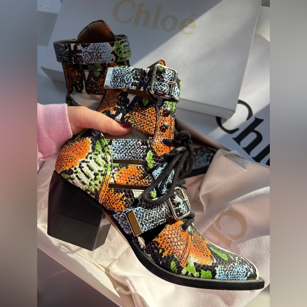 Chloe Rylee Boots - Picture 4 of 11